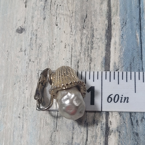 Sarah Coventry Earrings - Picture 10 of 10